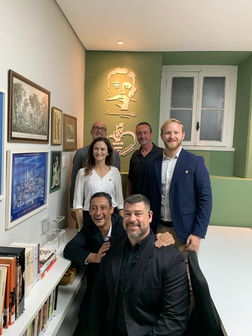 Foto: De pie (de izquierda a derecha): Nelson Todt, Sara Fantin, Francisco Iglesias y Christian Kern. Agachados: Ricardo Vela y Fabiano Basso (CBPC).